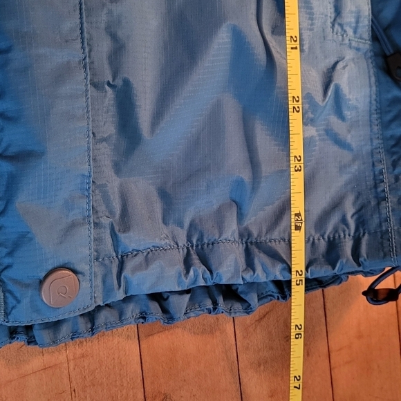 EMS Thunderhead Hooded Packable Rain Jacket - Picture 11 of 14